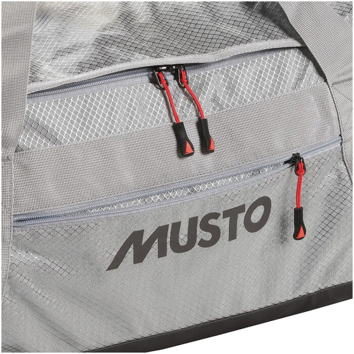 2024 Musto ESS 50L Duffelbag 82295 - Platinum